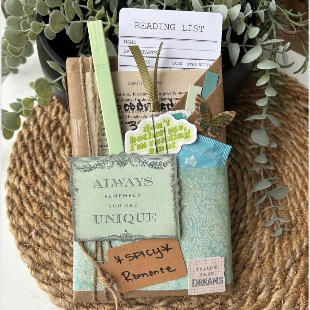 Blind Date with a Book (Choose Your Genre) - Picture 4 of 7